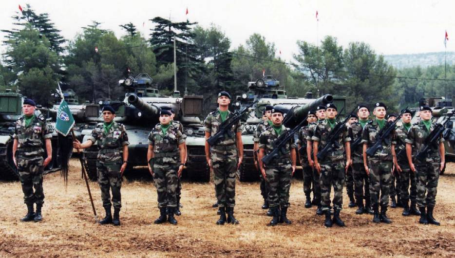 adm3.jpg (103383 bytes)